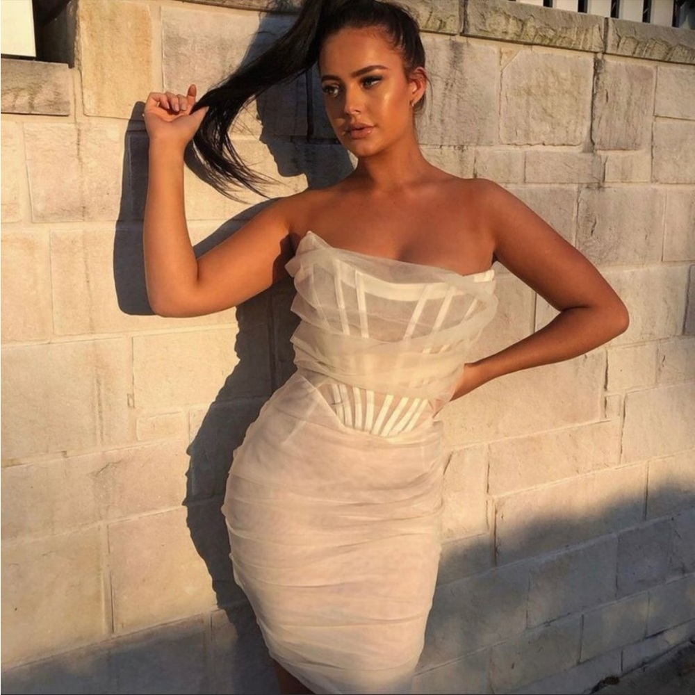 House of CB ‘Leila’ Ivory Mesh Strapless Corset Dress NWOT - Picture 4 of 15